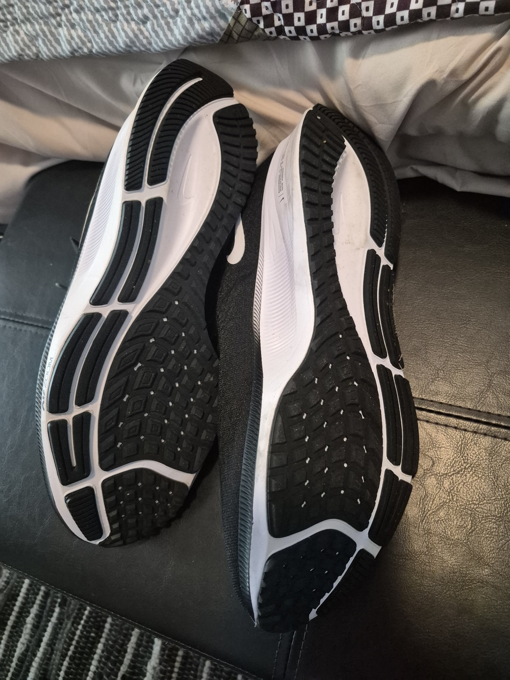 Nike Air Zoom Pegasus 37 Men's Running Sneakers size 11 1/2 - Picture 6 of 11